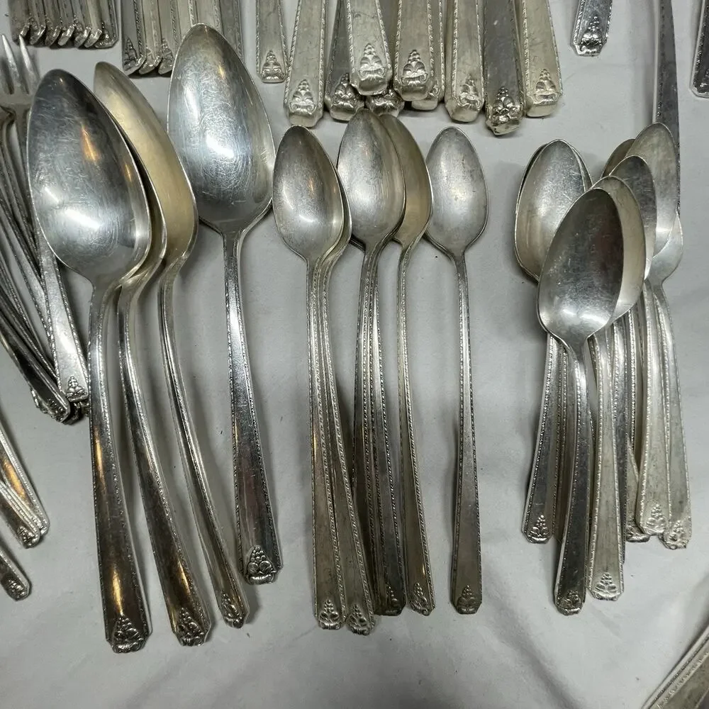 Vintage 81 Piece Prestige Bordeaux Pattern Silverplate Flatware Set/ Rare Knife
